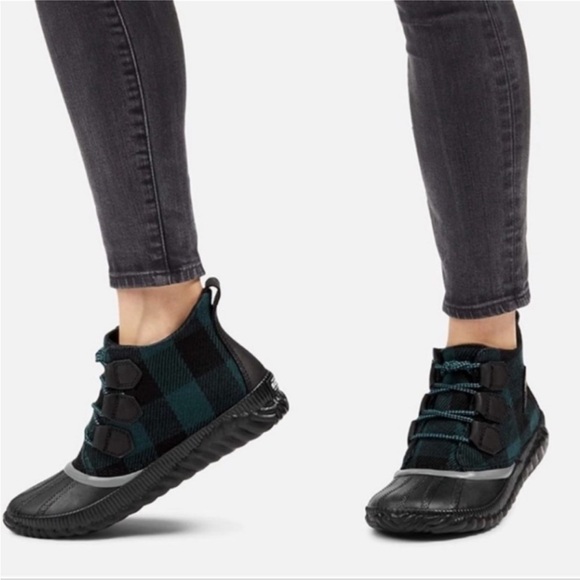 Sorel Out N About Booties size 9 waterproof ankle boots - Picture 2 of 13